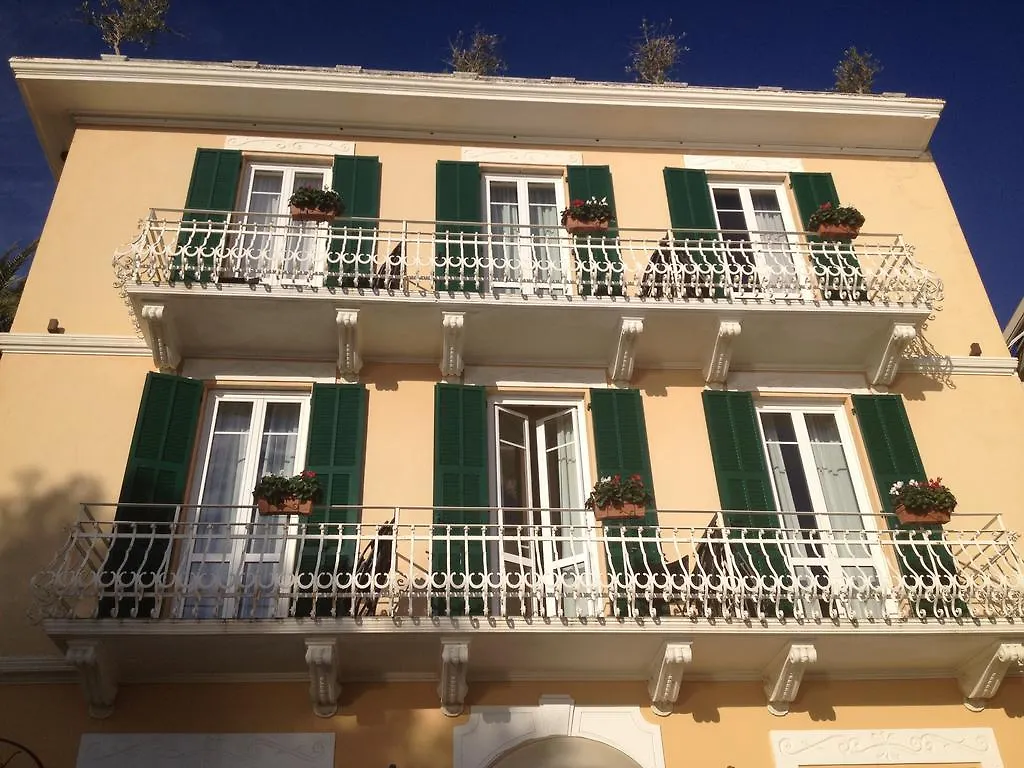 Hotel Villa Igea Alassio 3*,