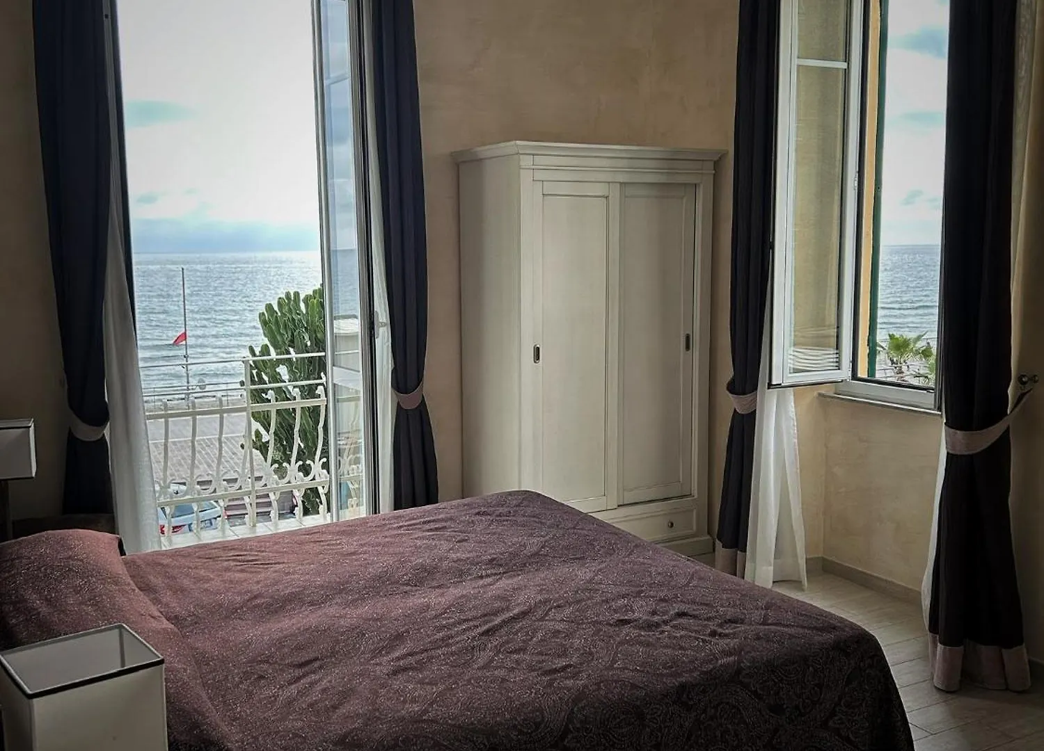 Hotel Villa Igea Alassio 3*,  Italien